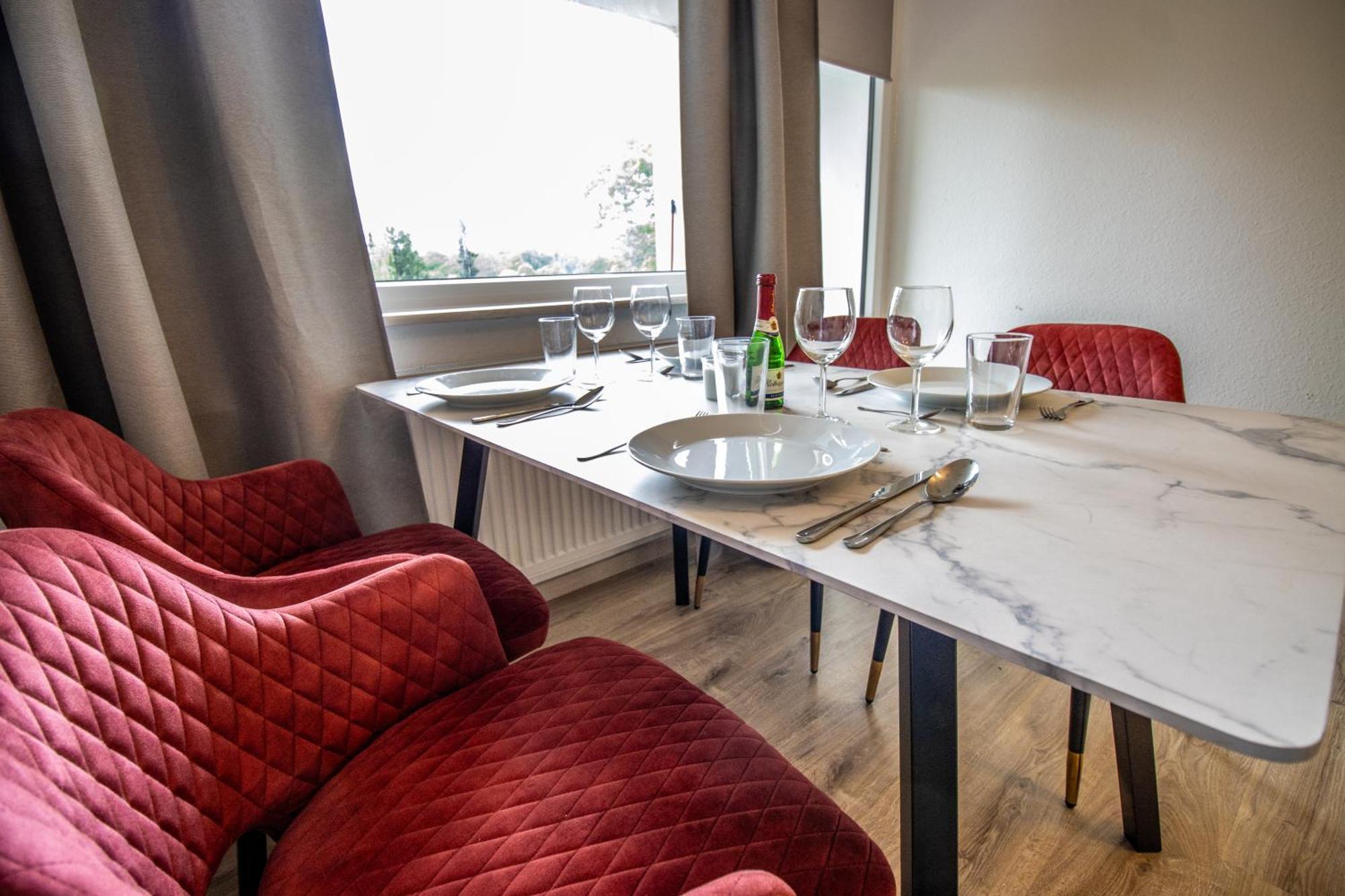 Messe-apartment Fuer 5 Gaeste Mit Balkon Und Lift Apartment